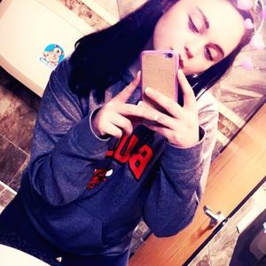 Meet your Posher, Caitlynn